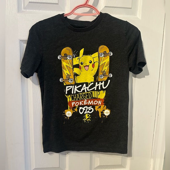 Pokemon Pikachu skateboarding tee short sleeve anime character crew neck tshirt - Picture 1 of 3